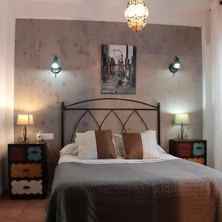 Hostal Don Peque (Adults Only) Bed and Breakfast 2*