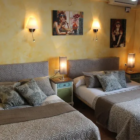 董陪客旅舍（仅限成人） 住宿加早餐酒店 2*