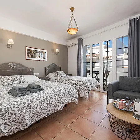 Oda ve Kahvaltı Don Peque (adults Only) Nerja