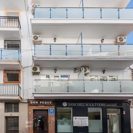 Bed & Breakfast Hostal Don Peque (Adults Only)