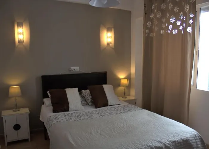 Hostal Don Peque (Adults Only) Bed & Breakfast 2*