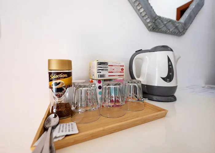 Hostal Don Peque (Adults Only) 2*