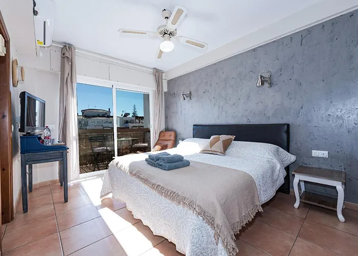 Don Peque (adults Only) Bed & Breakfast 2*