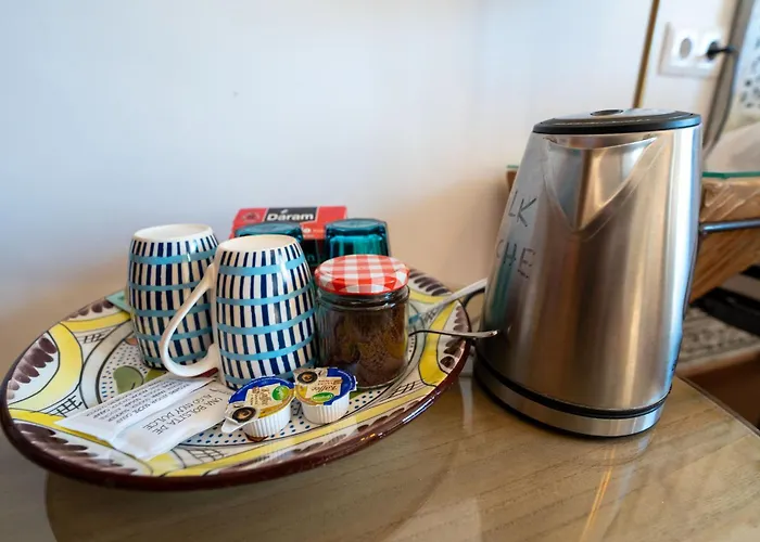 Hostal Don Peque (Adults Only) 2*